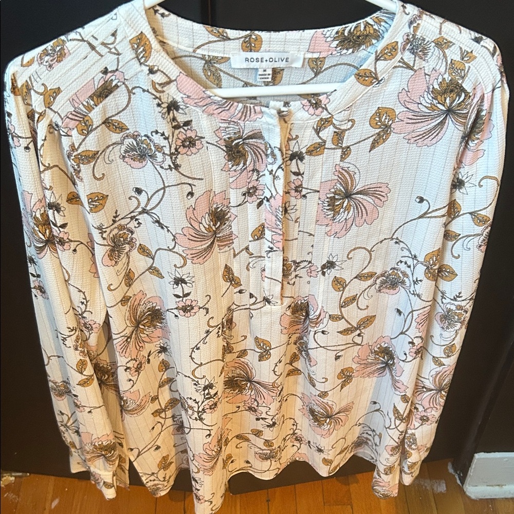 Rose & Olive Button-Front Top Size Medium